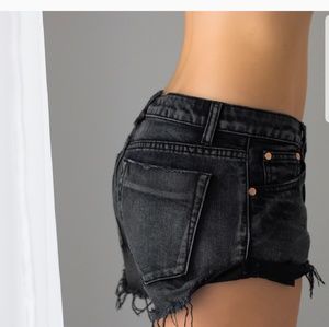 Reposh Rose Jean Black Cutoff Shorts